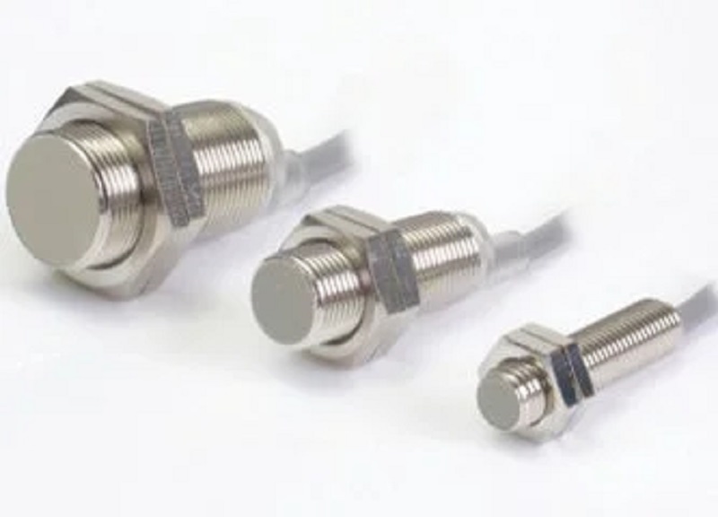 凯基特光电接近开关ZJL52-N-16-M18-P-O直径18mm感应距离16mm