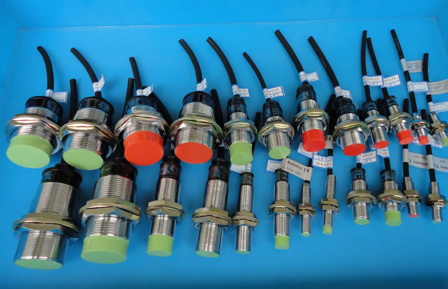抗干扰120℃M18耐高温接近开关KJT-J18GW